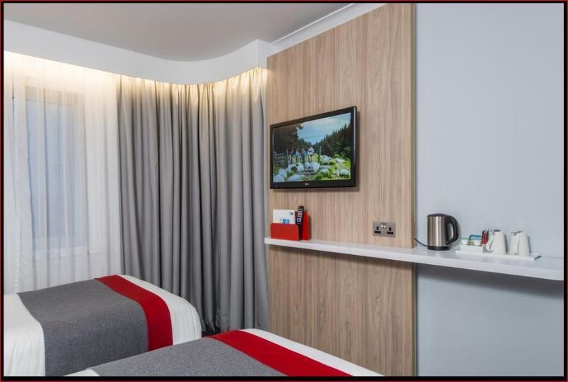 Holiday Inn Express - Bicester By Ihg Exterior foto