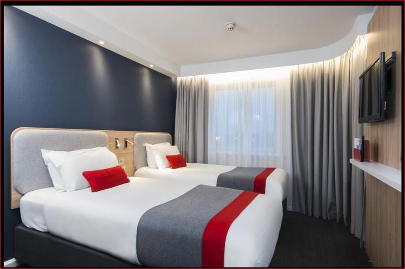Holiday Inn Express - Bicester By Ihg Exterior foto